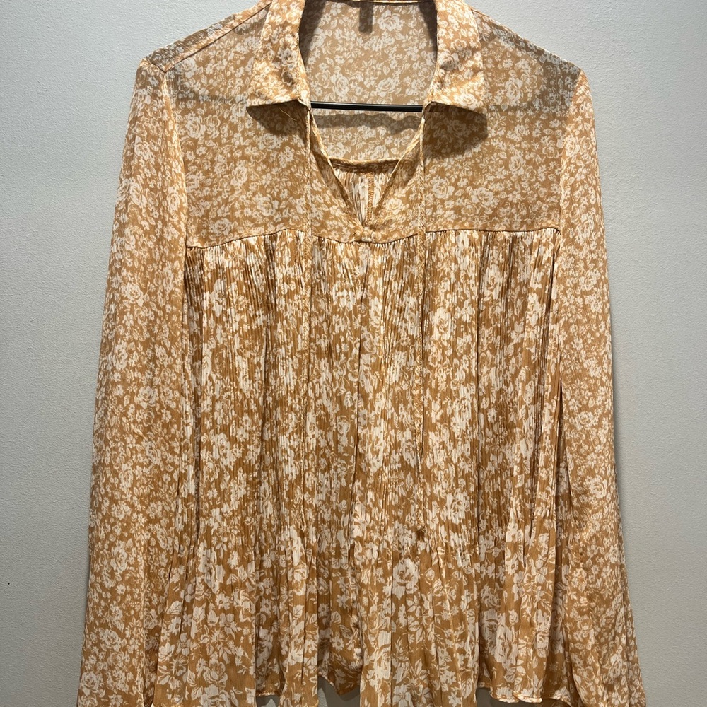 Women's Medium Floral light Beige LC Lauren Conrad Pleated Blouse - Picture 2 of 8